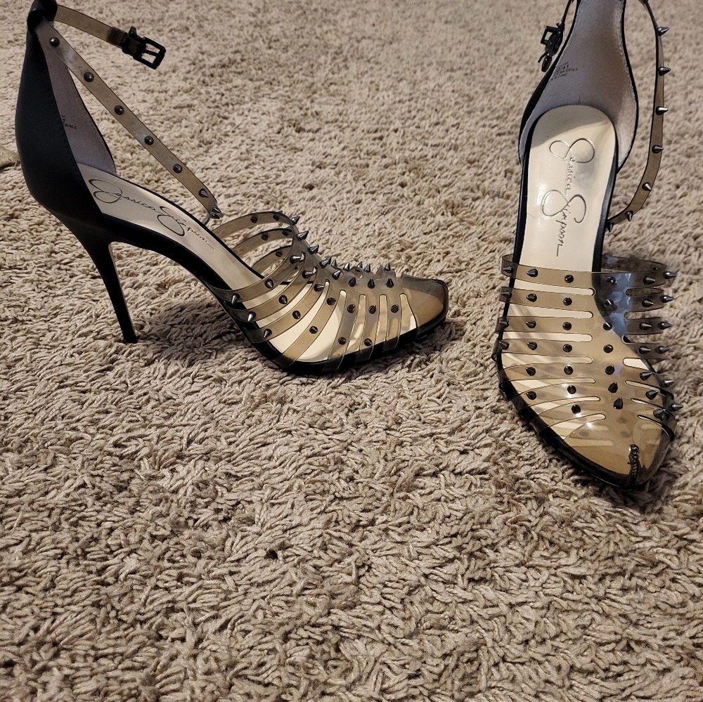 Jessica Simpson 9.5